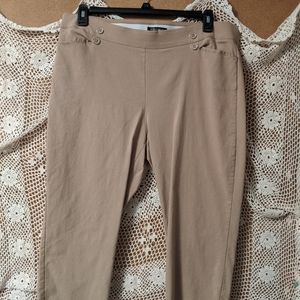 Roz & Ali 18 tan pants.